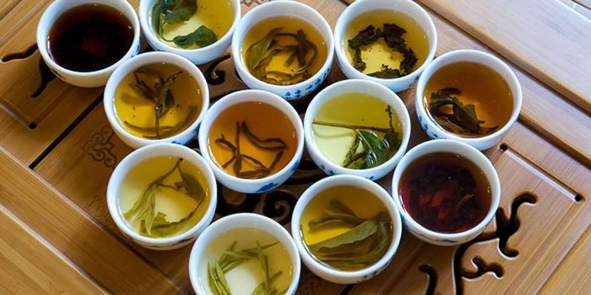 Pu-erh Tea Tasting Notes: How to Appreciate Aged & Raw Varieties